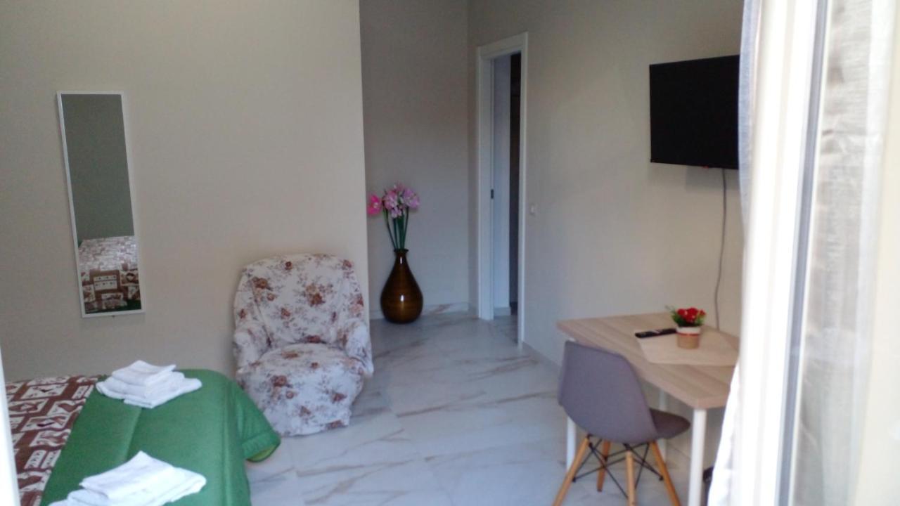 Hotel La Rosa Rossa Bari Zewnętrze zdjęcie
