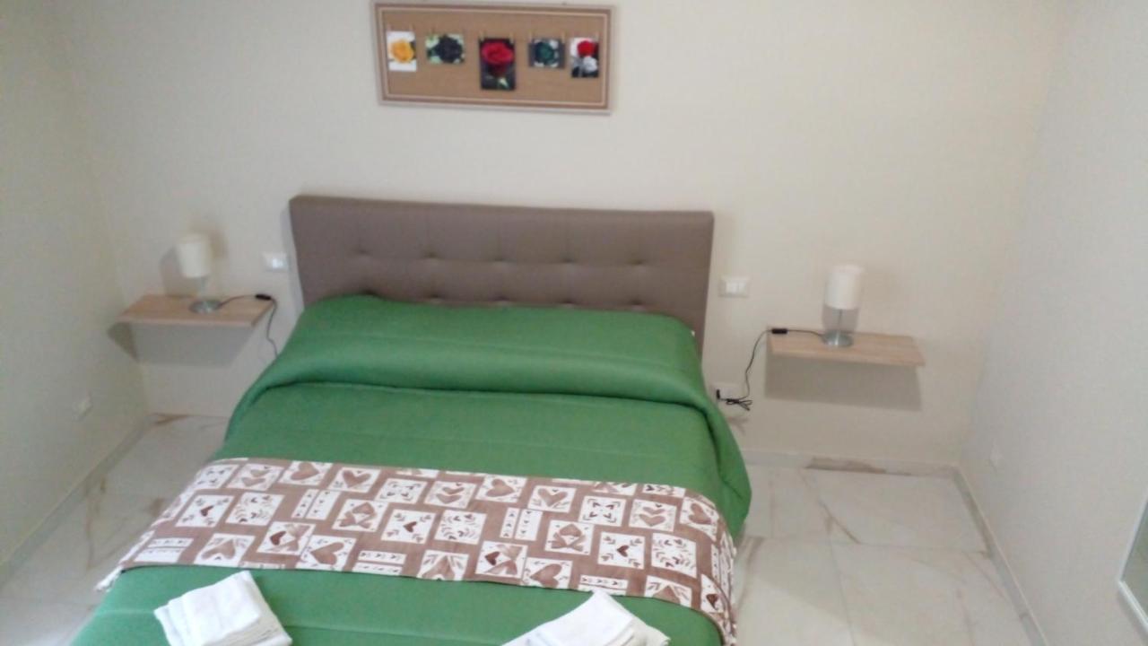 Hotel La Rosa Rossa Bari Zewnętrze zdjęcie