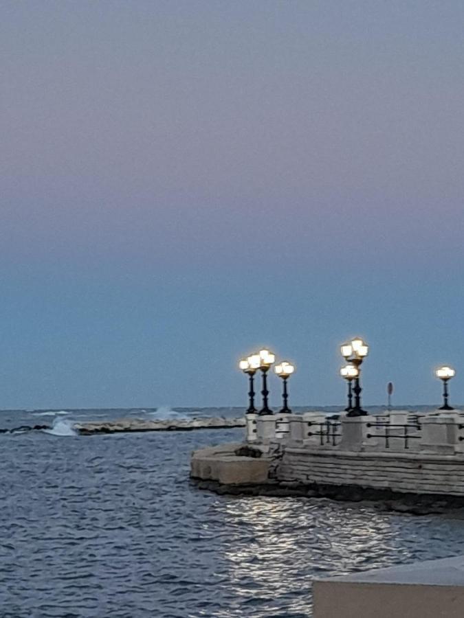Hotel La Rosa Rossa Bari Zewnętrze zdjęcie