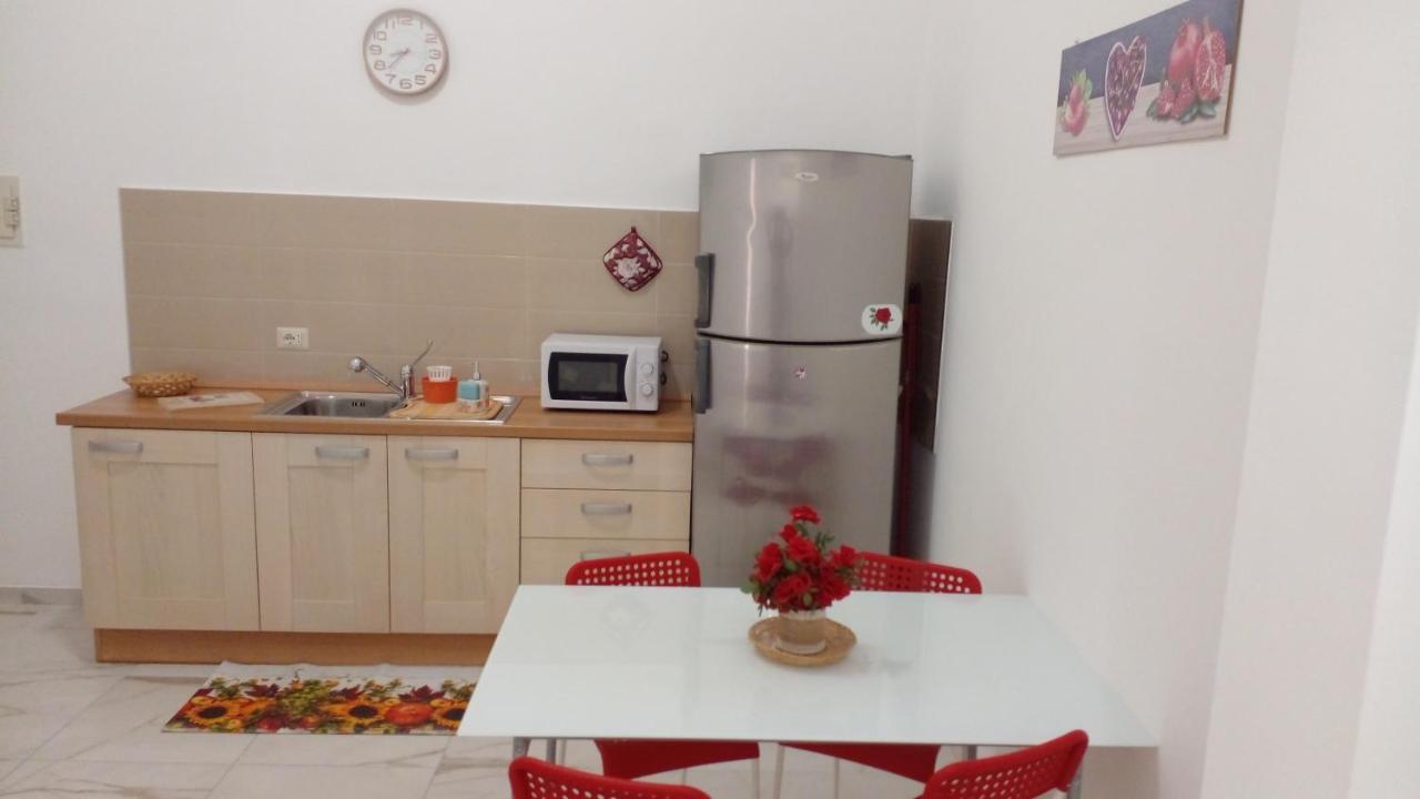Hotel La Rosa Rossa Bari Zewnętrze zdjęcie